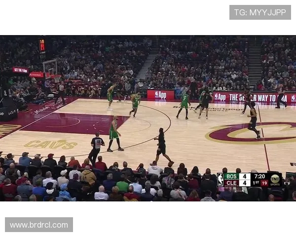 湖人对决快船精彩视频直播全程回顾与赛后分析